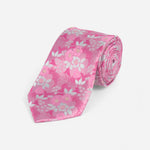 Cravate rose fleurie
